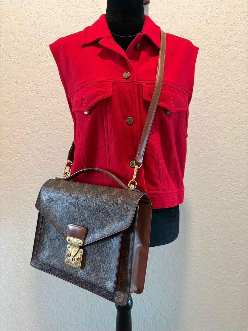 Louis Vuitton Monceau 28 Monogram Top-Handle Crossbody Bag in Brown